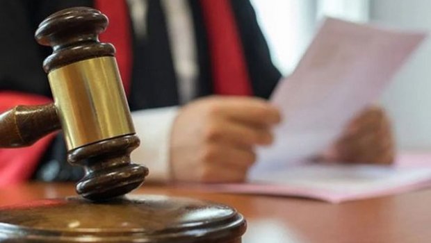 Qızlarına qarşı əxlaqsızlıq edən ataya AĞIR CƏZA verildi
