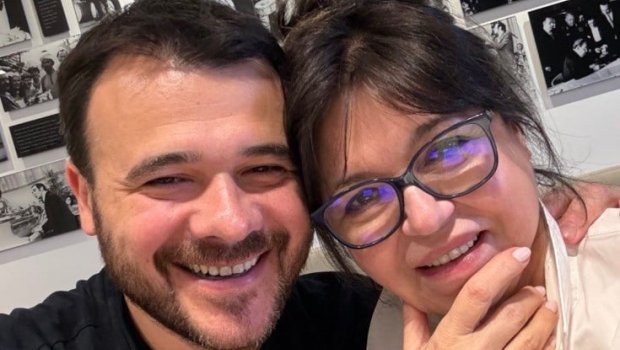 Eminin anasının İçərişəhər gəzintisi - FOTO