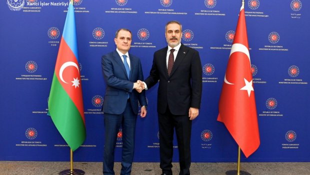 Azərbaycan və Türkiyə XİN rəhbərləri arasında TELEFON DANIŞIĞI