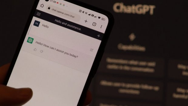 Azərbaycanda qız "ChatGPT"yə görə sevgilisindən ayrıldı, şikayət üçün yer axtarır - FOTO