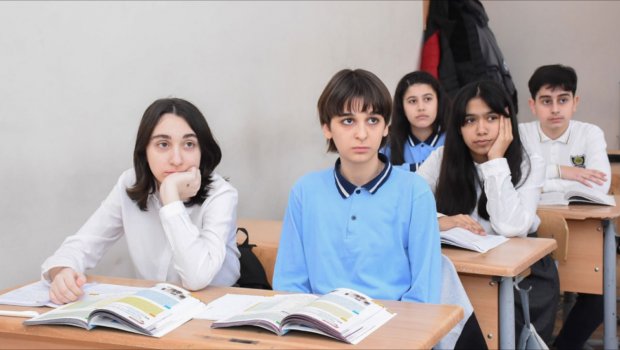 Azərbaycanda tam orta təhsil 12 il OLACAQ?