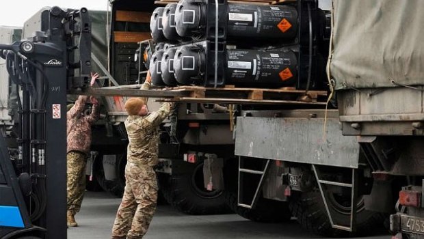 KİV: Ukrayna üçün istehsal olunan silahlar ABŞ-a qaytarılacaq
