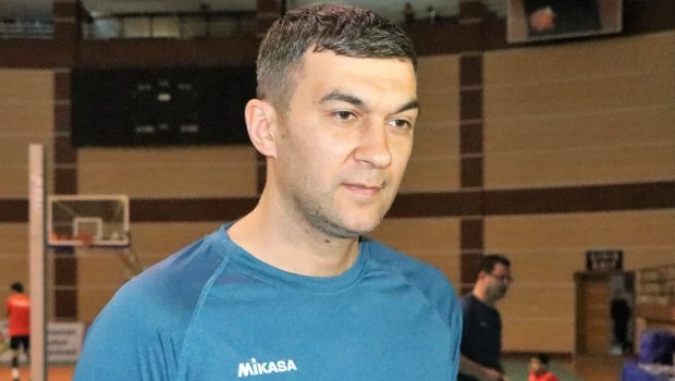 Voleybol millimiz seçmə mərhələyə necə hazırlaşır? – Baş məşqçidən AÇIQLAMA