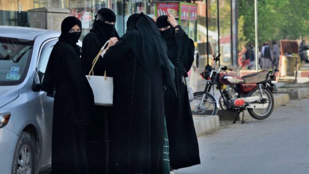 Taliban Kabildə yüzlərlə gözəllik salonunu bağladı - Minlərlə qadın işsiz qaldı