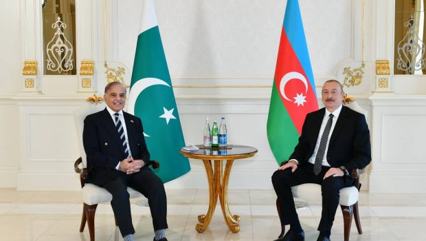 İlham Əliyev Şahbaz Şərifə ZƏNG ETDİ