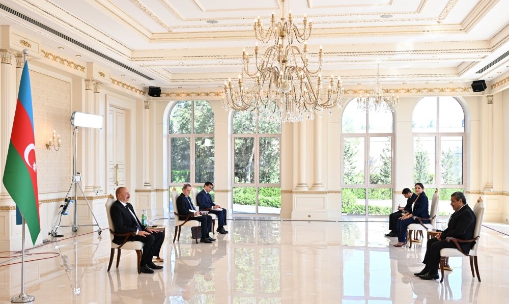 Prezident Kolumbiyanın yeni səfirinin etimadnaməsini QƏBUL ETDİ - FOTO - foto 4
