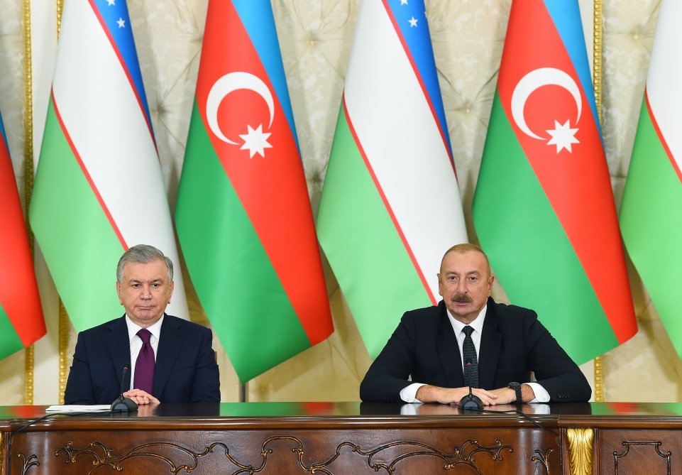 Azərbaycan və Özbəkistan rəhbərləri mətbuata bəyanatlarla çıxış ediblər - FOTO/VİDEO - foto 3