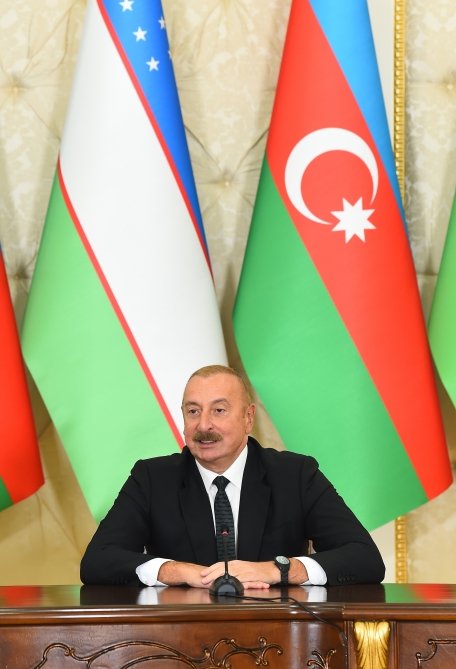 Azərbaycan və Özbəkistan rəhbərləri mətbuata bəyanatlarla çıxış ediblər - FOTO/VİDEO - foto 1