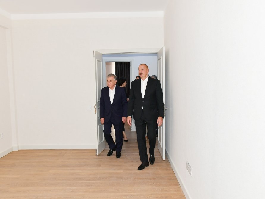 Azərbaycan və Özbəkistan prezidentləri Füzuliyə köçən sakinlərlə görüşdülər - FOTO/VİDEO - foto 8