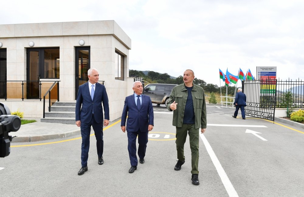İlham Əliyev və Mehriban Əliyeva Laçın rayonuna SƏFƏR ETDİLƏR - FOTO - foto 2