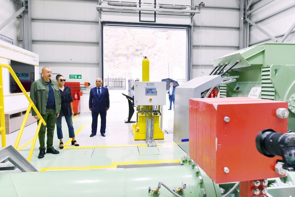 Kəlbəcərdə “Soyuqbulaq” Kiçik Su Elektrik Stansiyasının açılışı olub - FOTO/VİDEO - foto 2