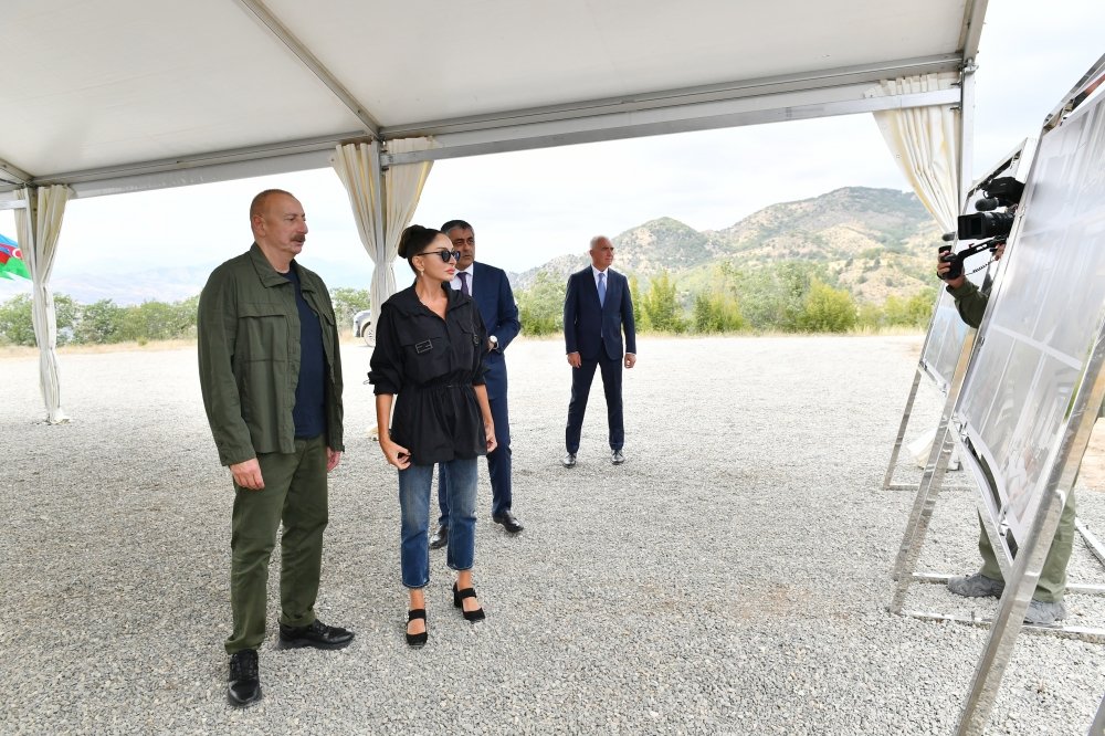 Laçında mehmanxana kompleksinin təməli qoyulub - FOTO - foto 1