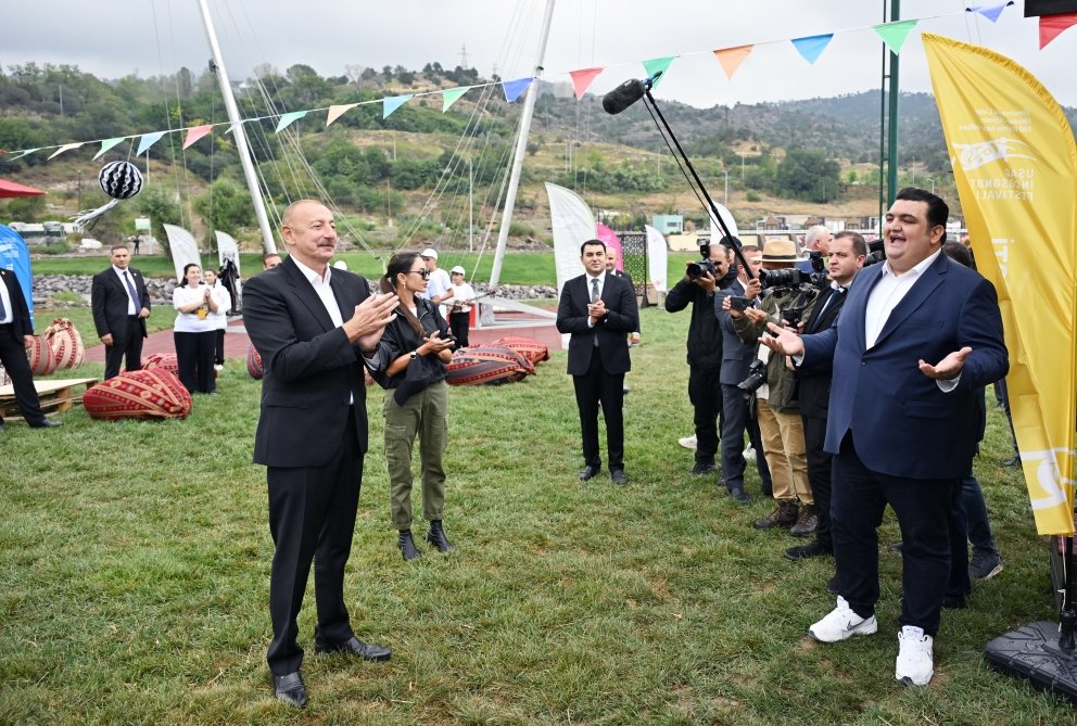 Prezident və xanımı Laçında bayram konsertində - FOTO/VİDEO  - foto 12