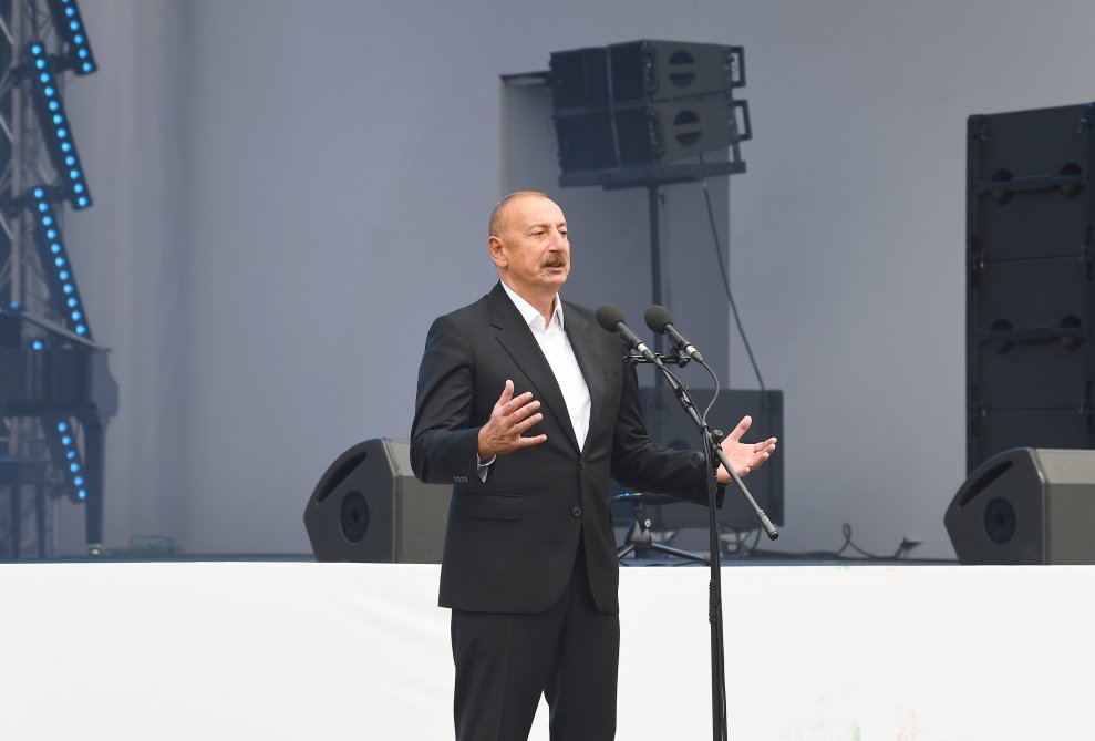 Prezident və xanımı Laçında bayram konsertində - FOTO/VİDEO  - foto 7