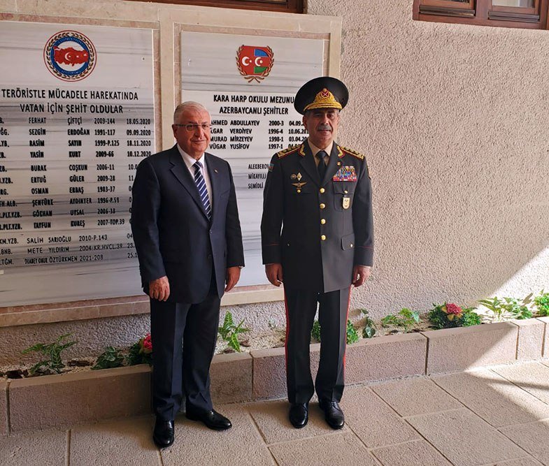 Zakir Həsənov Türkiyənin Quru Qoşunları məktəbinin buraxılış mərasimində iştirak edir - FOTO  - foto 2