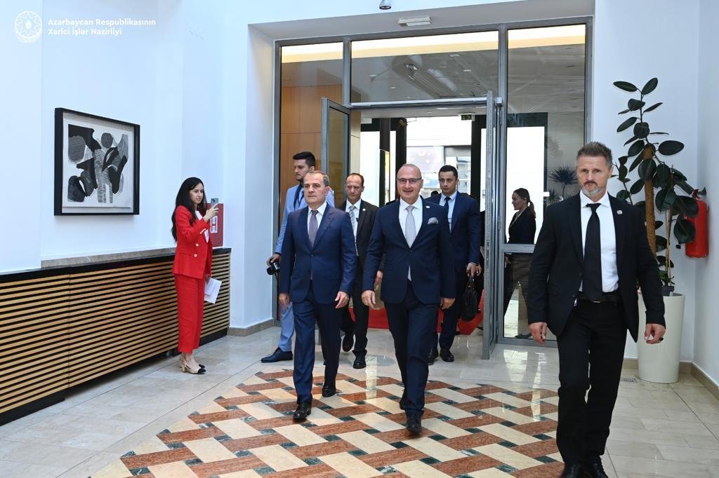Ceyhun Bayramov xorvatiyalı həmkarı ilə görüşdü - FOTO - foto 2