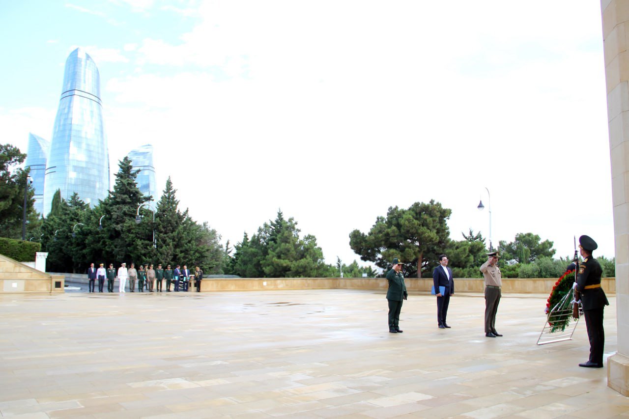 Zakir Həsənov İran ordusunun nümayəndələri ilə GÖRÜŞDÜ – FOTO   - foto 3