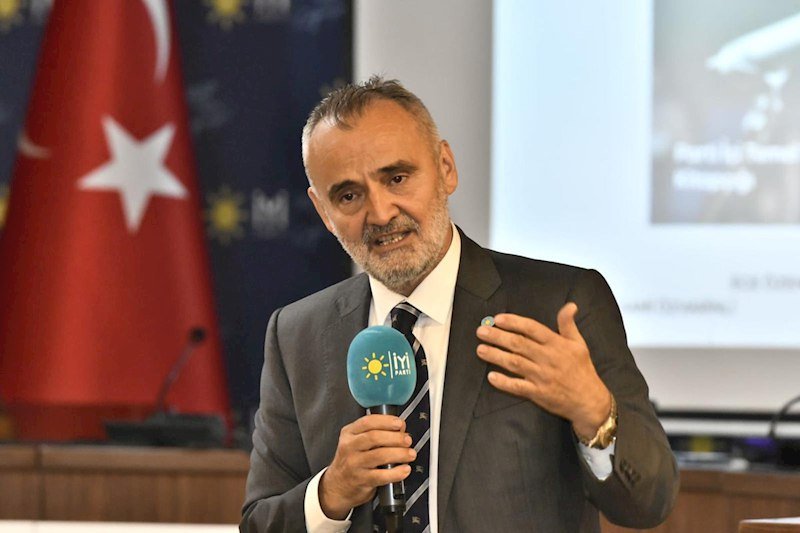"Rus sülhməramlıları Qarabağı tərk etməlidir" - İYİ Partiyanın deputatı  - foto 1