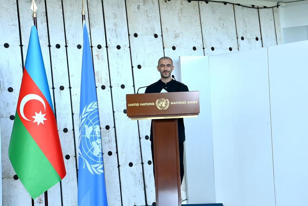 Ceyhun Bayramov BMT-nin Cenevrədəki Ofisində xalça sərgisinin açılışında iştirak edib - FOTO  - foto 4