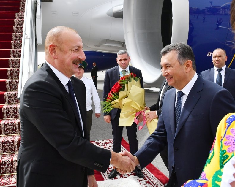 İlham Əliyev Tacikistana getdi - FOTOVİDEO - foto 3