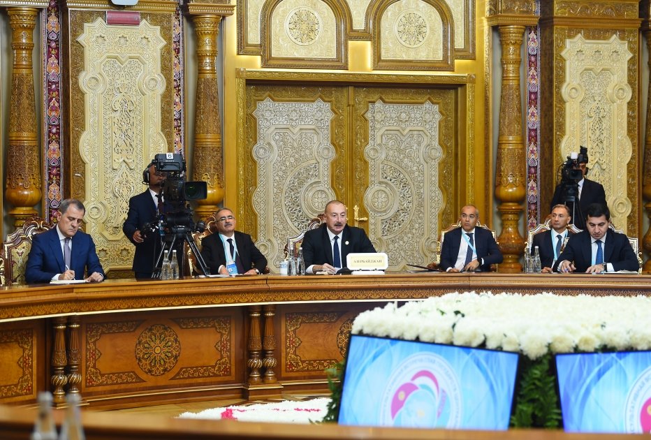 İlham Əliyev Mərkəzi Asiya Dövlət Başçılarının 5-ci Məşvərət görüşündə iştirak edib - VİDEO - foto 5