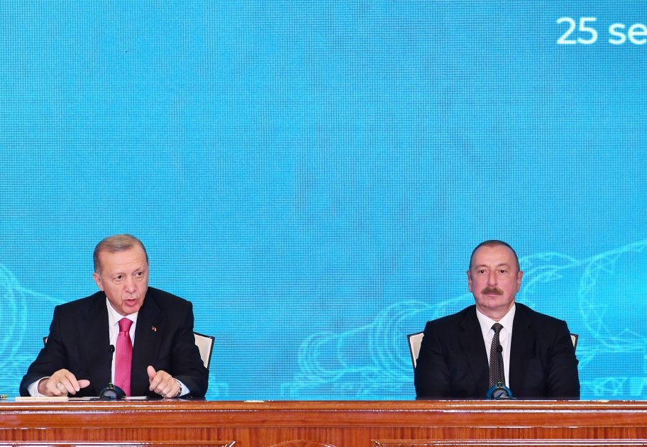 Prezidentlər mətbuata bəyanatlarla çıxış ETDİLƏR - FOTO - foto 4