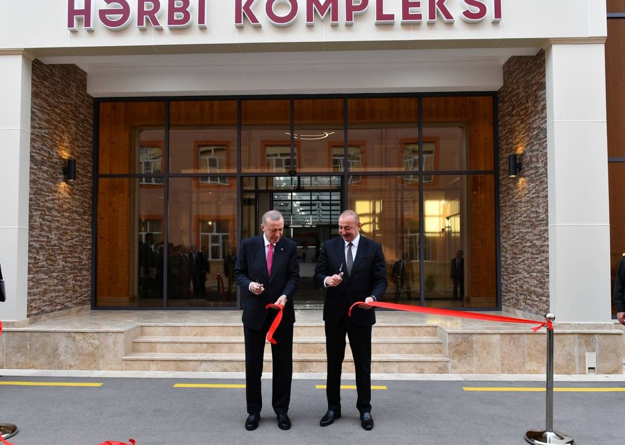 Prezidentlər Naxçıvan Bərpa-istehsalat hərbi kompleksinin AÇILIŞINDA - FOTO - foto 2