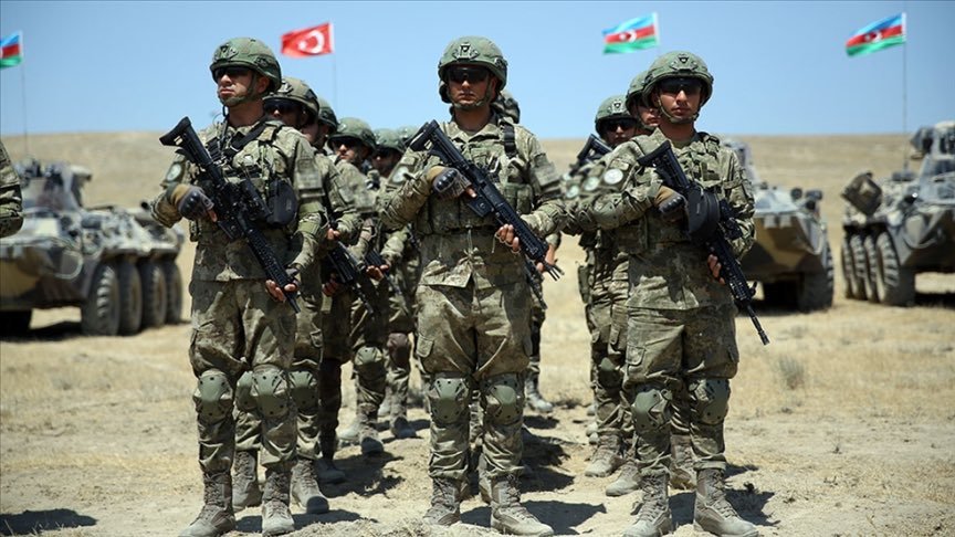 Türkiyə səfiri: "Zəfərlərimiz şanlı və uğurlu olsun" - FOTO - foto 3
