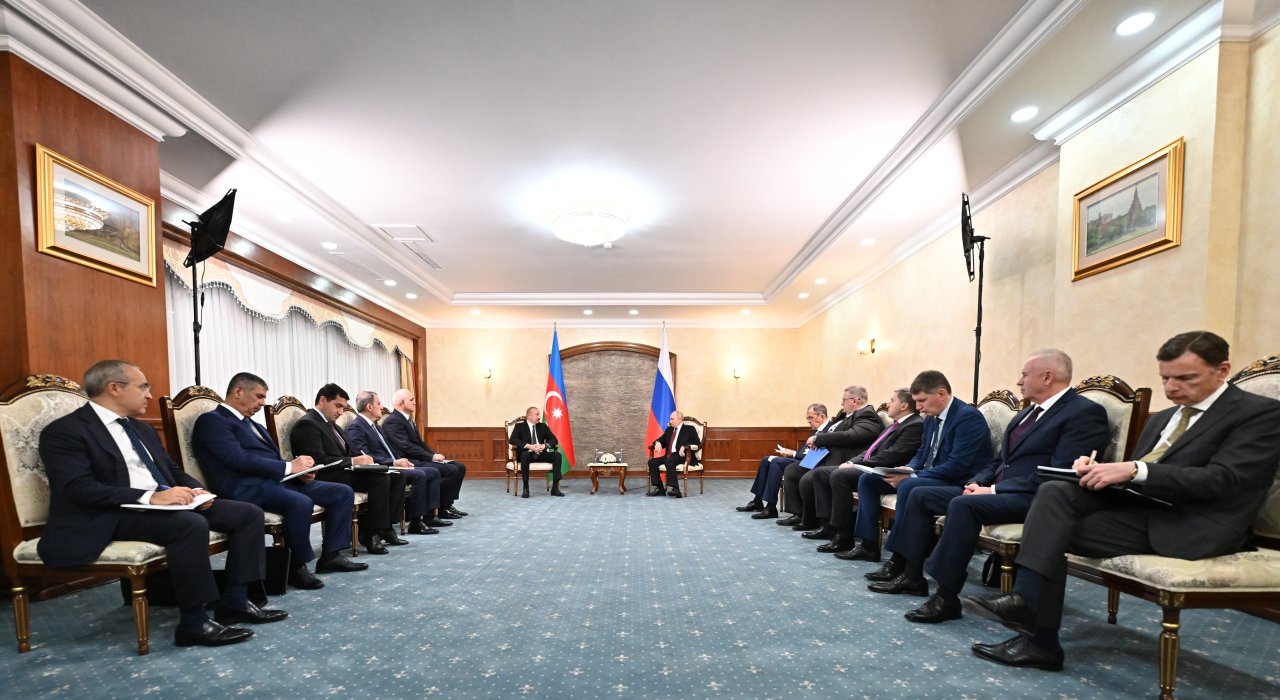 İlham Əliyevin Bişkekdə Putinlə görüşü olub - YENİLƏNİB/FOTO/VİDEO - foto 4