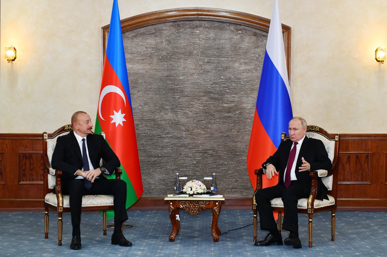 İlham Əliyevin Bişkekdə Putinlə görüşü olub - YENİLƏNİB/FOTO/VİDEO - foto 2