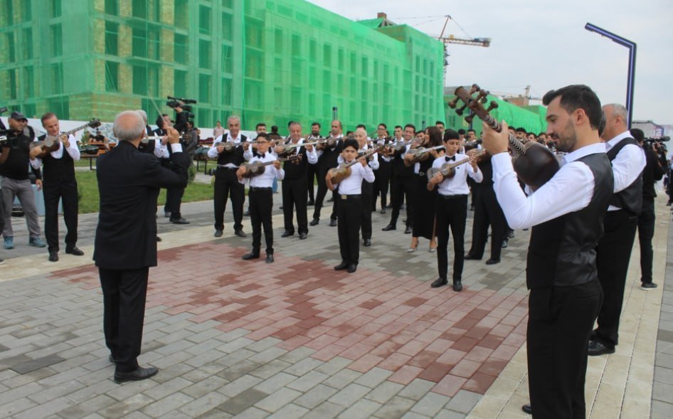 Xarici ölkələrin 30-yaxın səfiri Füzuli şəhərində - FOTO - foto 7