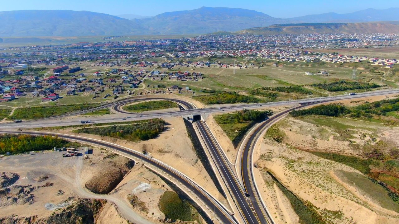 Prezident ödənişli yeni avtomobil yolunun AÇILIŞINDA - YENİLƏNİB/FOTO/VIDEO - foto 5