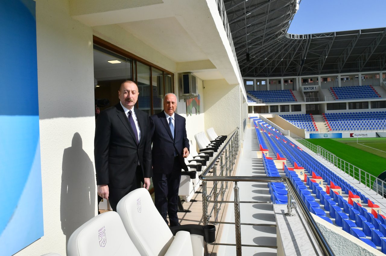 Prezident Sumqayıt şəhər stadionunda yaradılan şəraitlə tanış olub - FOTO  - foto 4