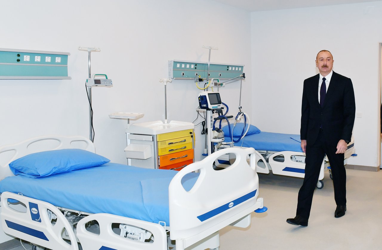 Prezident 2 saylı Sumqayıt Şəhər Xəstəxanasının yeni binasının AÇILIŞINDA – FOTO   - foto 3