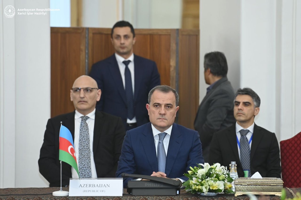Ceyhun Bayramov “3+3” platformasının XİN rəhbərlərinin iclasında bəyanatla çıxış edib - FOTO  - foto 4