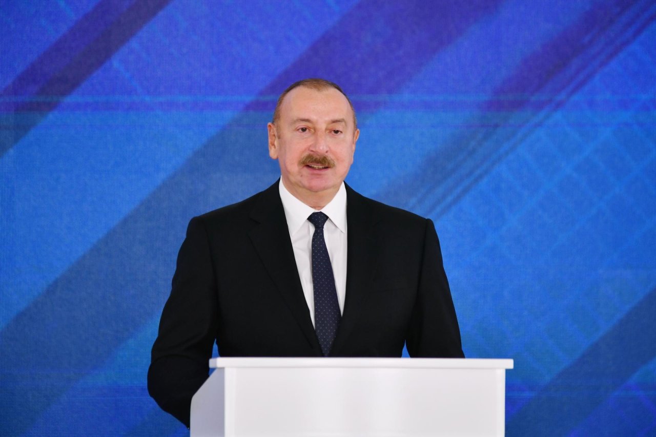 Prezident Qaradağ Günəş Elektrik Stansiyasının rəsmi açılış MƏRASİMİNDƏ - YENİLƏNİB/FOTO/VİDEO  - foto 9