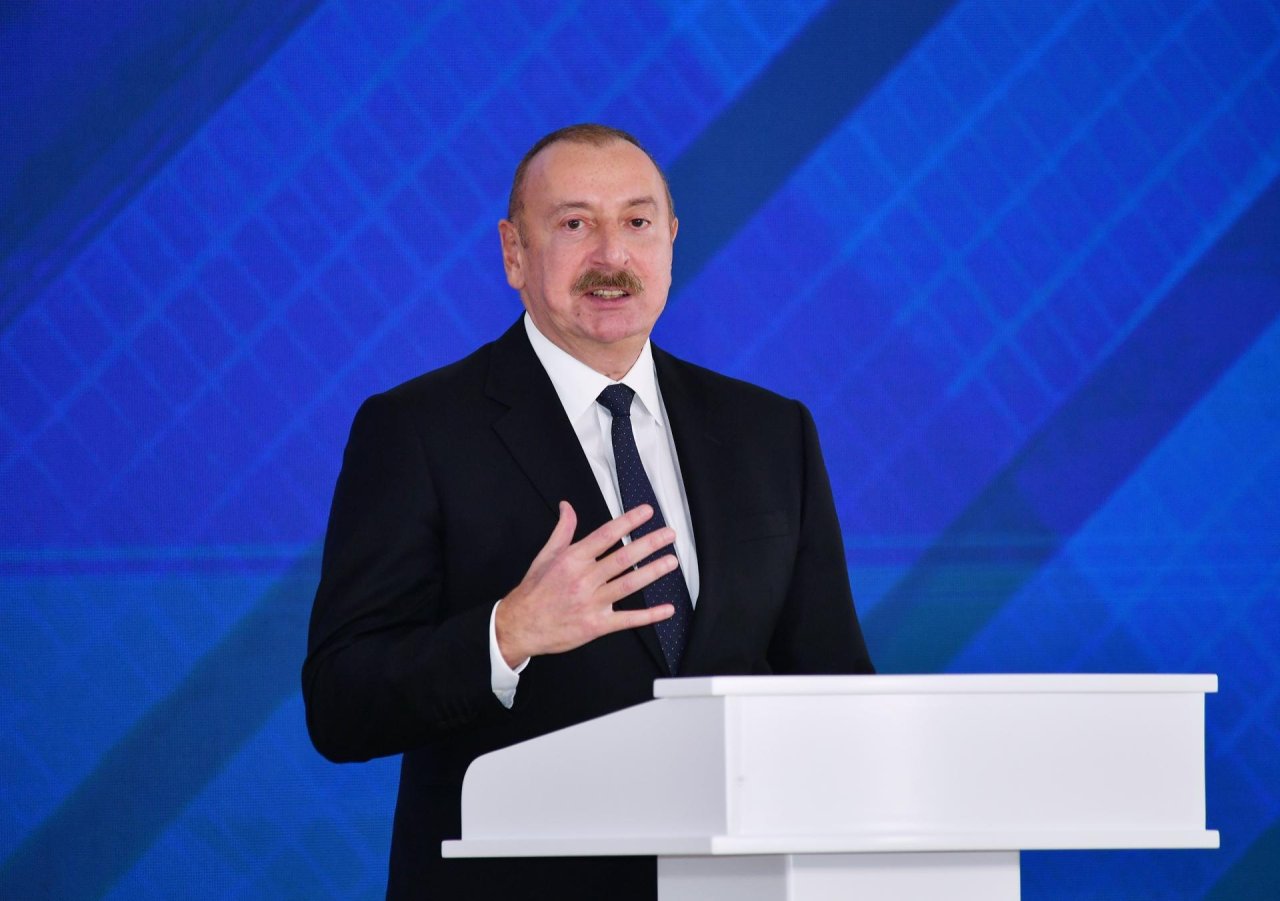 Prezident Qaradağ Günəş Elektrik Stansiyasının rəsmi açılış MƏRASİMİNDƏ - YENİLƏNİB/FOTO/VİDEO  - foto 12