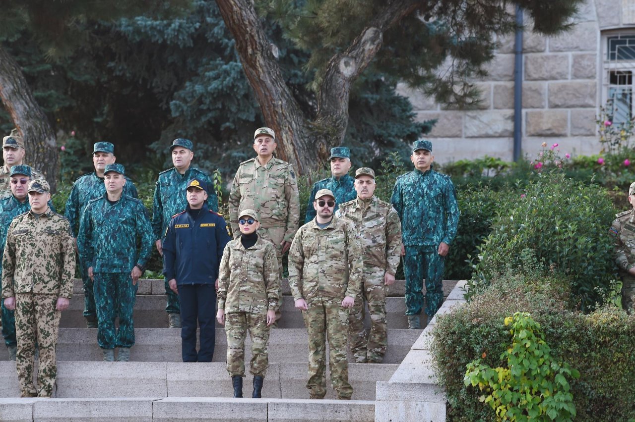 Dövlət başçısı: "Bizə yeni müharibə lazım deyil" - FOTO/VİDEO - foto 2