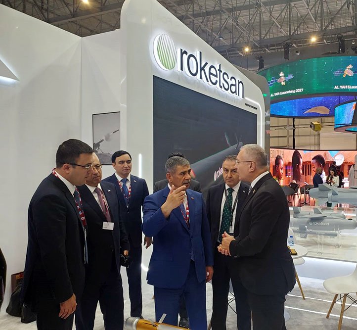 Zakir Həsənov "ROKETSAN"ın rəhbərliyi ilə hərbi-texniki əməkdaşlığı müzakirə ETDİ – FOTO  - foto 1