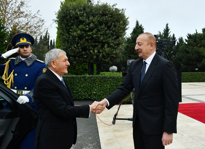 İraq Prezidentinin rəsmi qarşılanma MƏRASİMİ - FOTO/VİDEO - foto 1