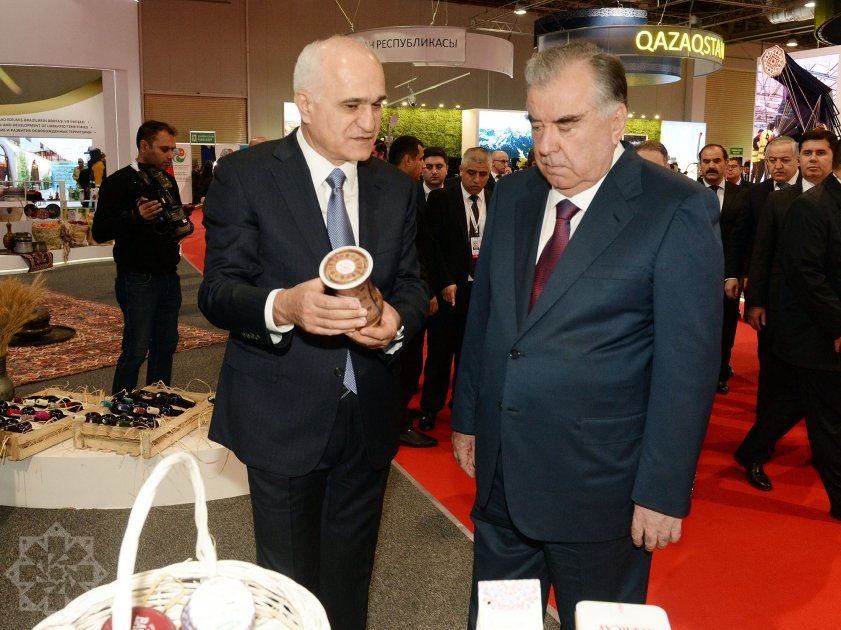 Tacikistan Prezidenti SPECA həftəsi çərçivəsində keçirilən sərgidə - FOTO/VİDEO - foto 2