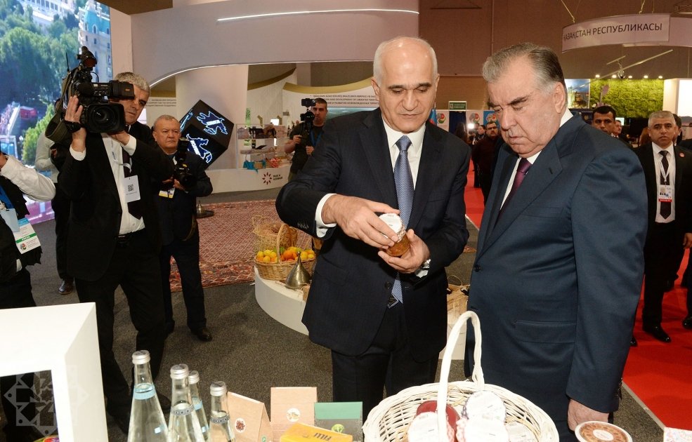 Tacikistan Prezidenti SPECA həftəsi çərçivəsində keçirilən sərgidə - FOTO/VİDEO - foto 3