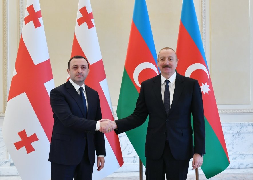 İlham Əliyev Gürcüstanın Baş naziri ilə görüşüb - FOTO - foto 2