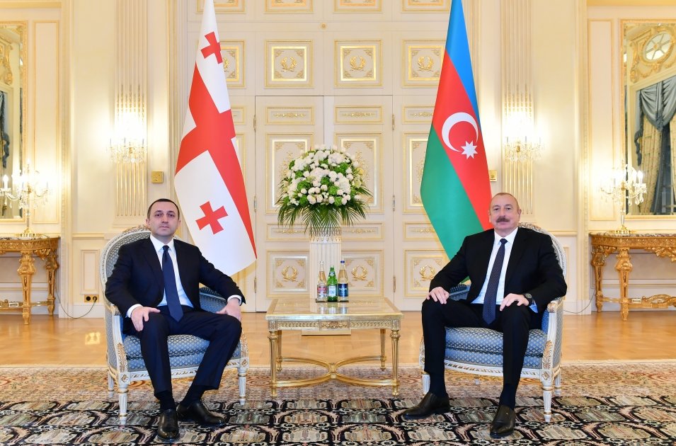 İlham Əliyev Gürcüstanın Baş naziri ilə görüşüb - FOTO - foto 4