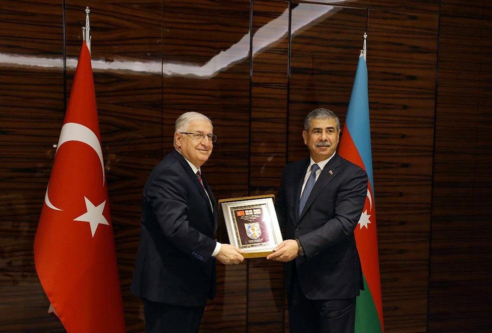 Azərbaycan və Türkiyə müdafiə nazirləri GÖRÜŞDÜ – FOTO   - foto 2