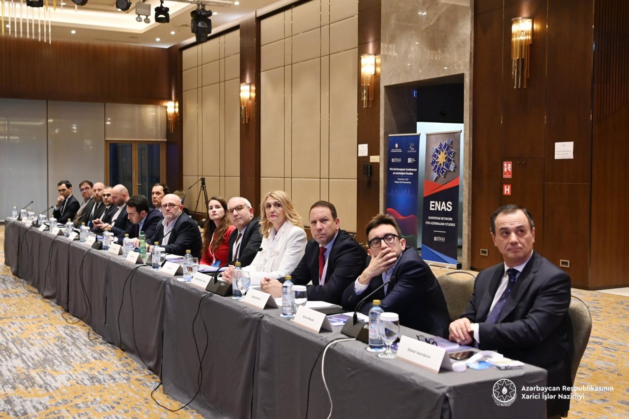 Ceyhun Bayramov II Avropa Konfransında çıxış edib - FOTO - foto 3