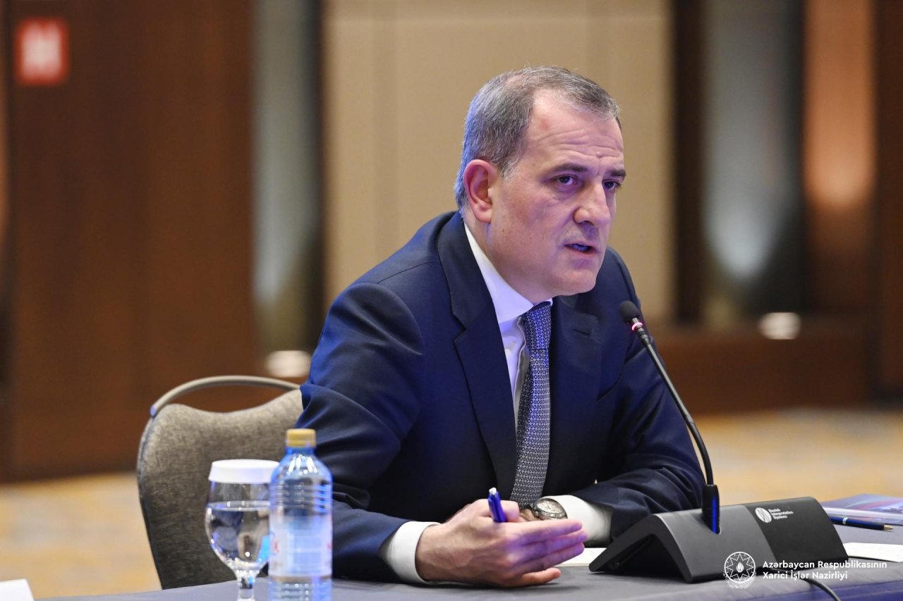 Ceyhun Bayramov II Avropa Konfransında çıxış edib - FOTO - foto 2