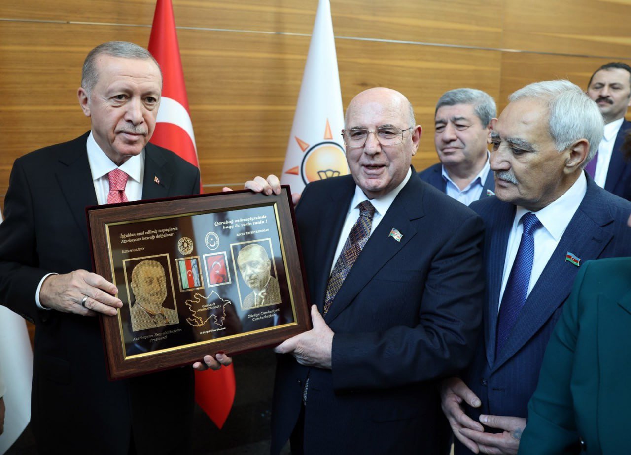 Ərdoğan azərbaycanlı deputatları qəbul edib - FOTO - foto 1