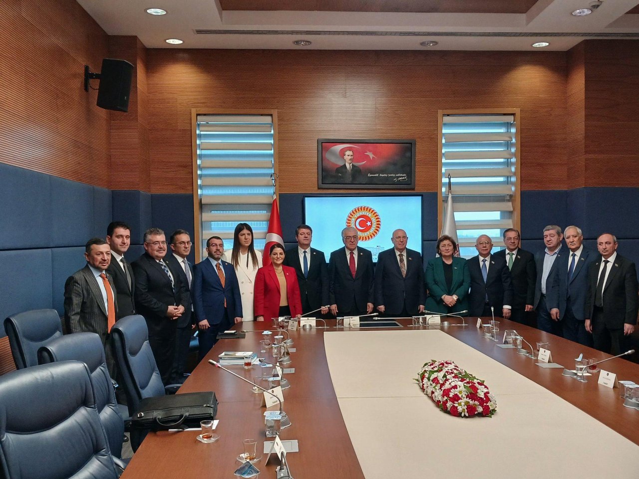 Azərbaycan və Türkiyə parlamentləri arasında əməkdaşlığın inkişafı müzakirə olunub - FOTO - foto 1