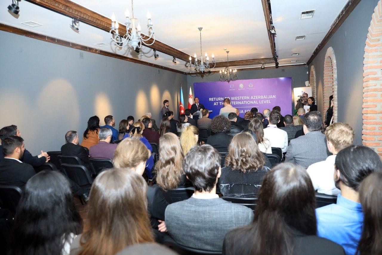 Tbilisidə Qərbi Azərbaycana qayıdışla bağlı Gürcüstan Forumu keçirilib – FOTO  - foto 5